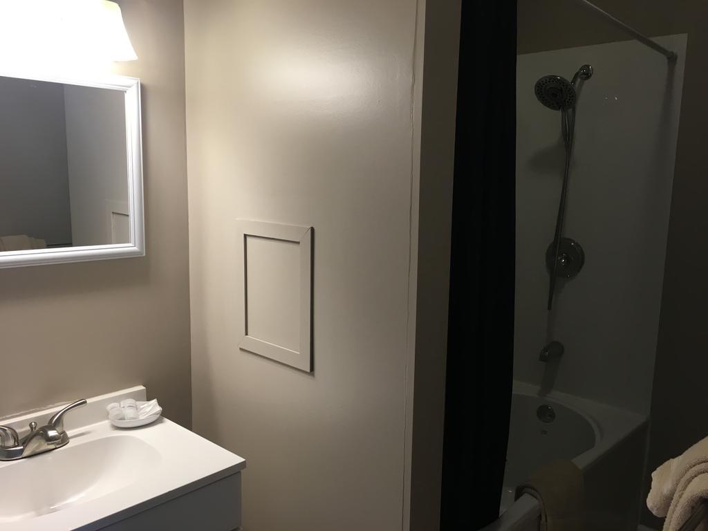 Cook Mansion Bed & Breakfast Montour Falls Экстерьер фото