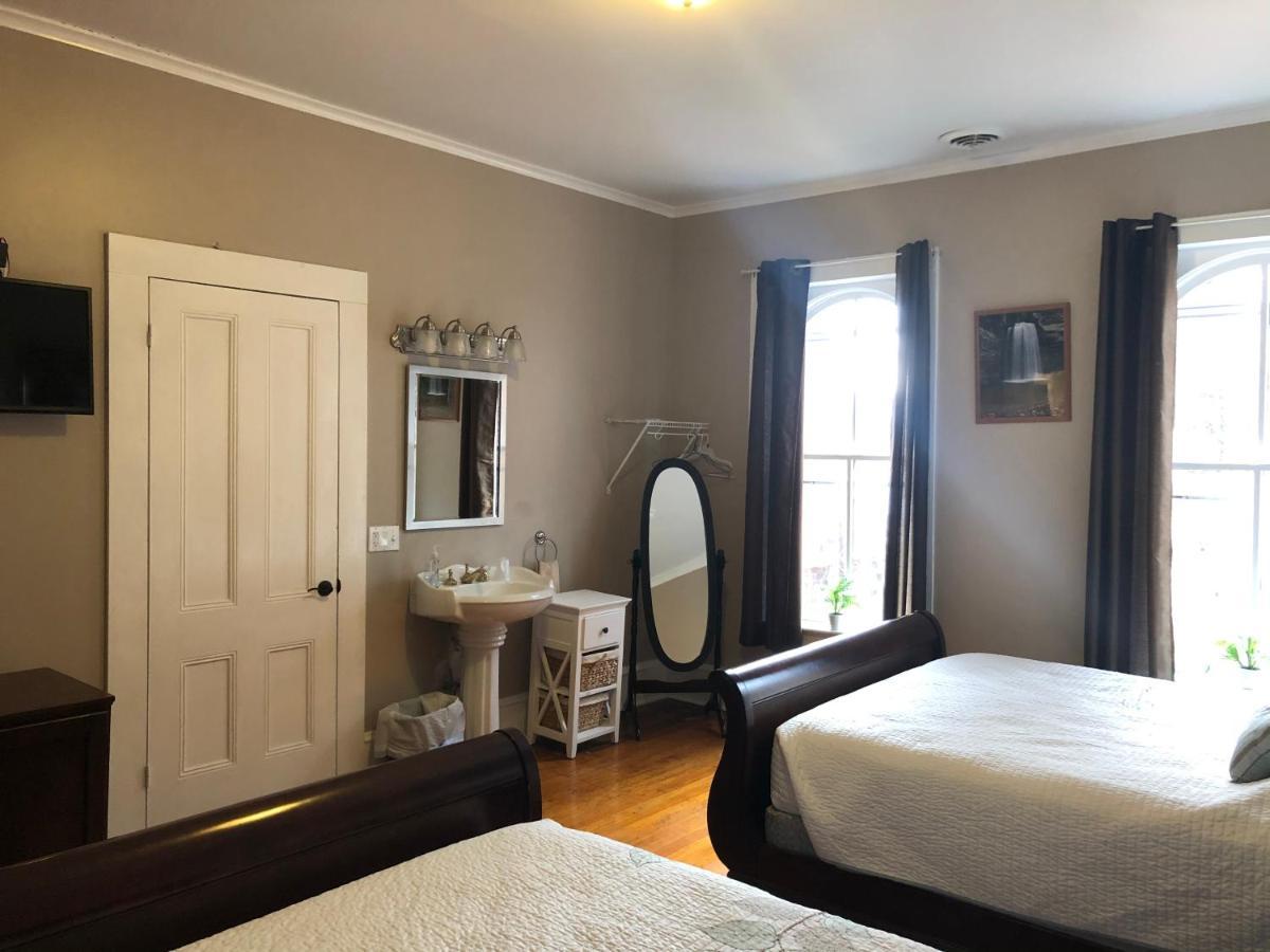 Cook Mansion Bed & Breakfast Montour Falls Экстерьер фото